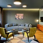Dohany Utca 1B ,Luxury Apartment In Center