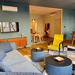 Dohany Utca 1B ,Luxury Apartment In Center
